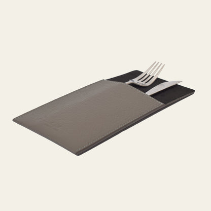 Schmale Bestecktasche mit Mikrofaserfutter – 22 × 10 cm