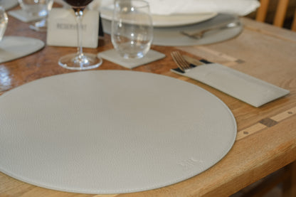 Platzset rund Ø 37 cm – stilvolles Tischset aus echtem Leder