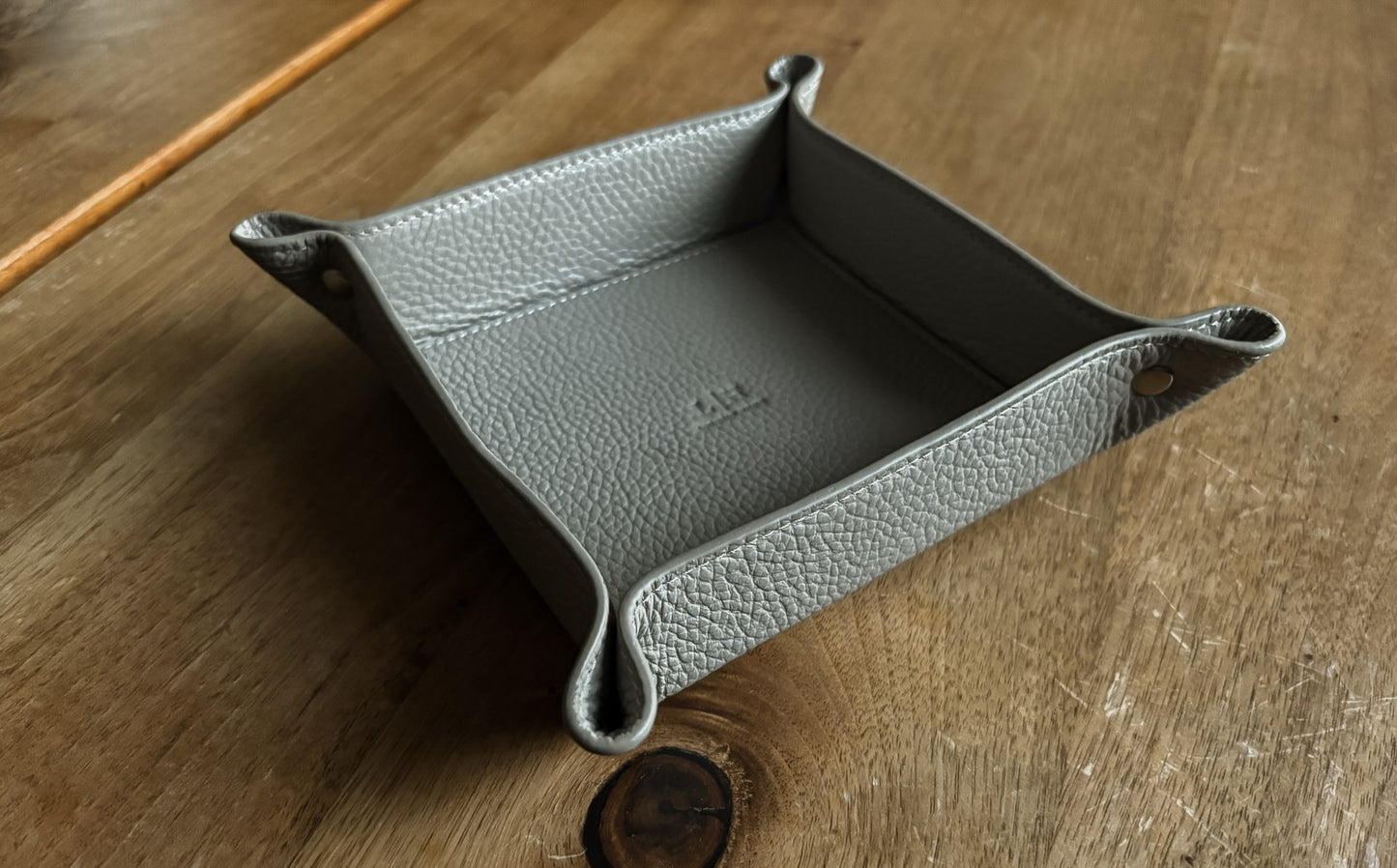 Schlüssel- & Utensilienablage – 14 × 14 × 4 cm