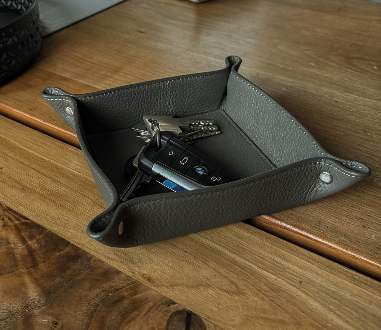 Schlüssel- & Utensilienablage – 14 × 14 × 4 cm