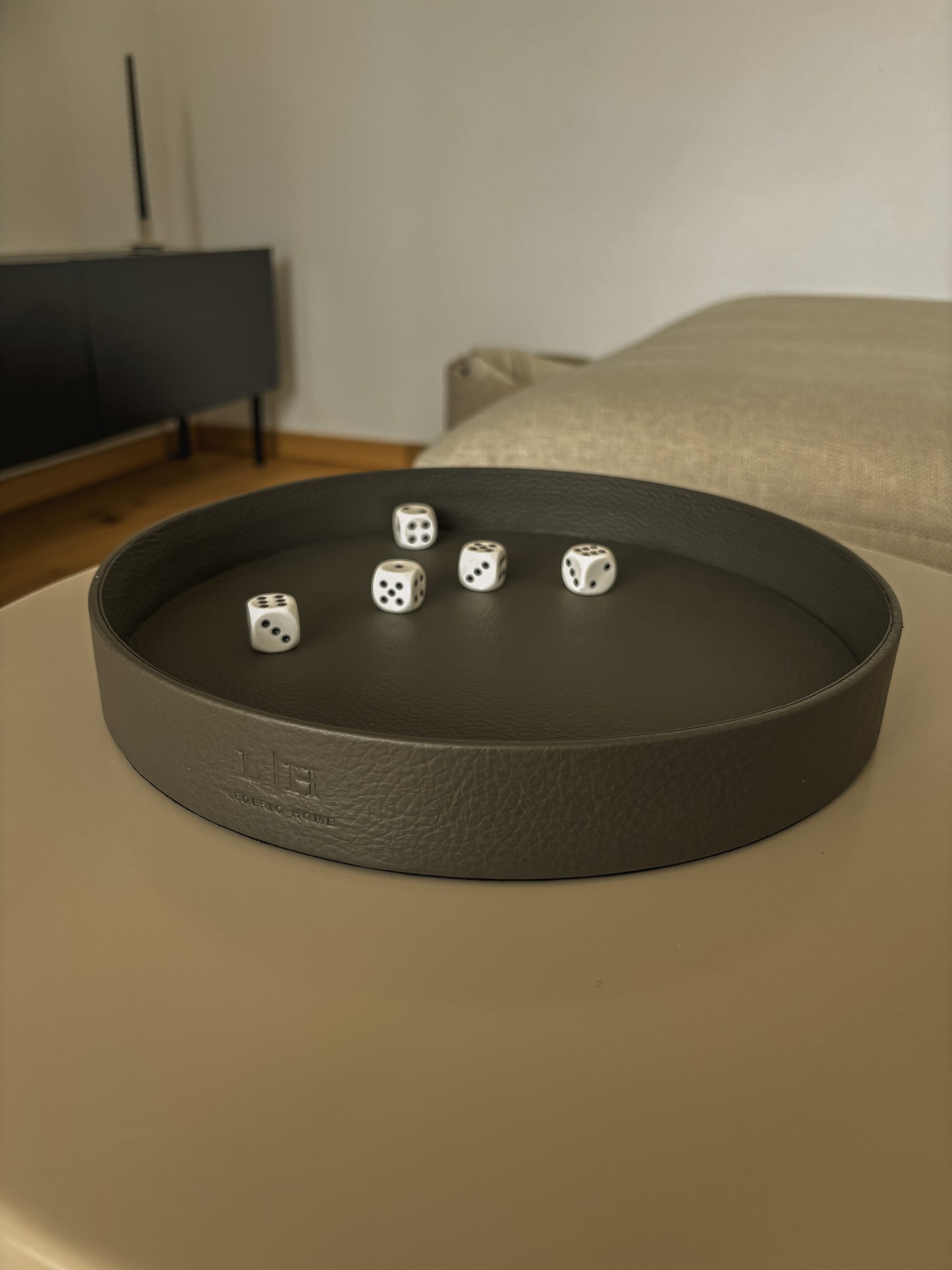 Leder-Würfeltablett – stilvoller Untergrund für Spiel & Ordnung