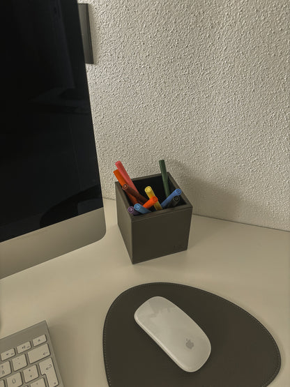 Leder-Stiftehalter – stilvolle Ordnung