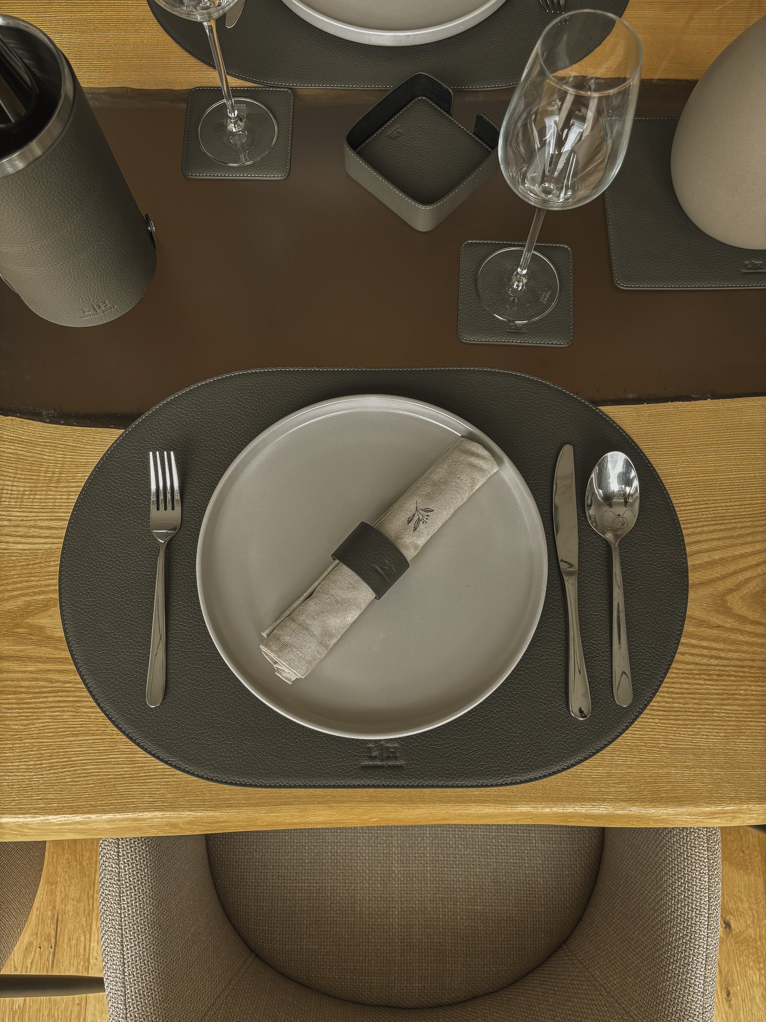 Tischset oval –  50 x 34 cm - formschön & rutschfest