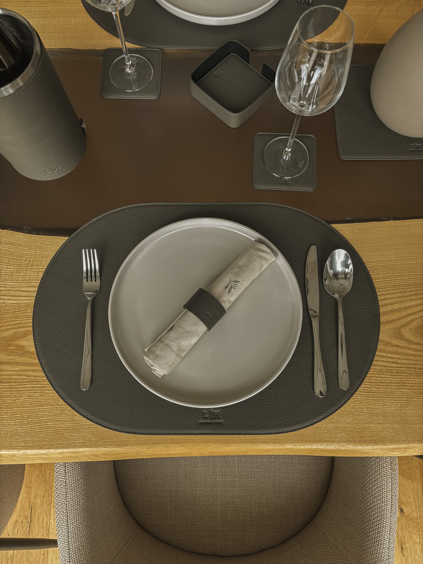 Tischset oval –  50 x 34 cm - formschön & rutschfest