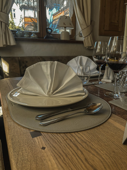 Tischset oval –  50 x 34 cm - formschön & rutschfest