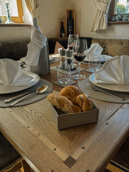 Kleiner Brotkorb & Obstkorb aus Leder – stilvoll und pflegeleicht – 14 × 14 cm