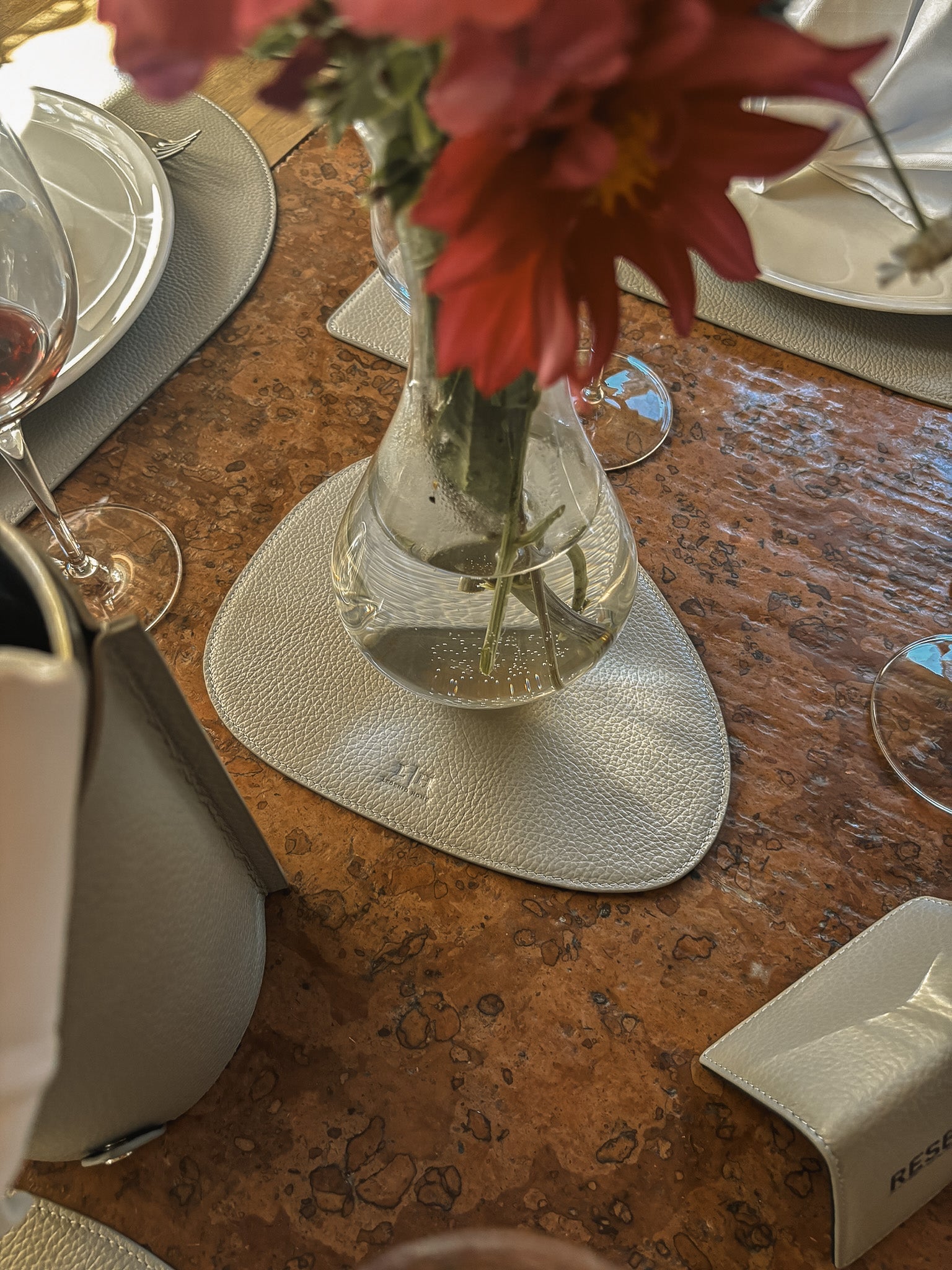 Asymmetrische Unterlage – 24 × 18 cm für Schalen & Deko