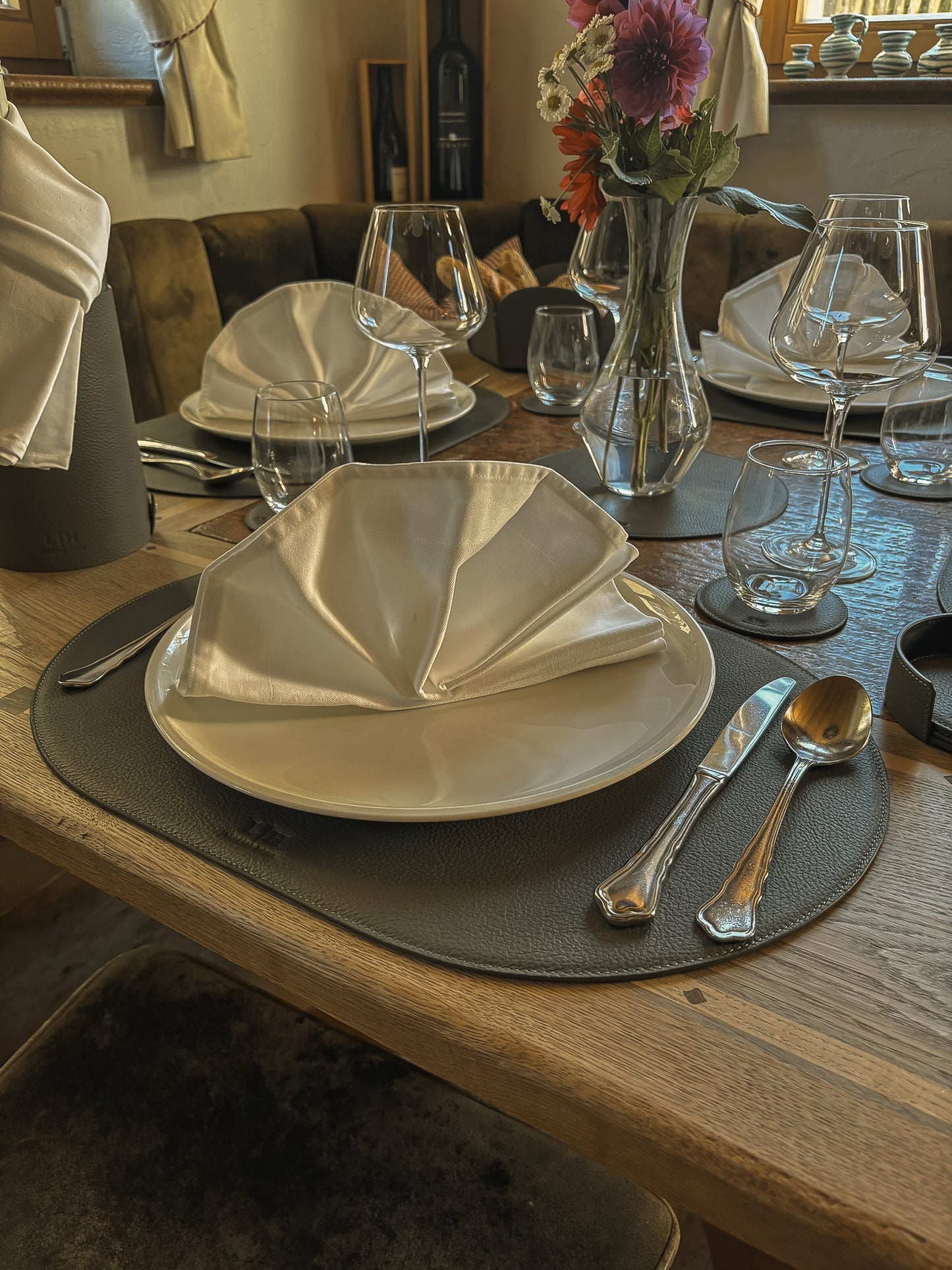 Tischset oval –  50 x 34 cm - formschön & rutschfest