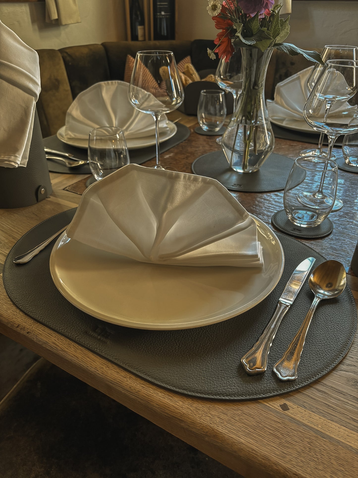 Tischset oval –  50 x 34 cm - formschön & rutschfest