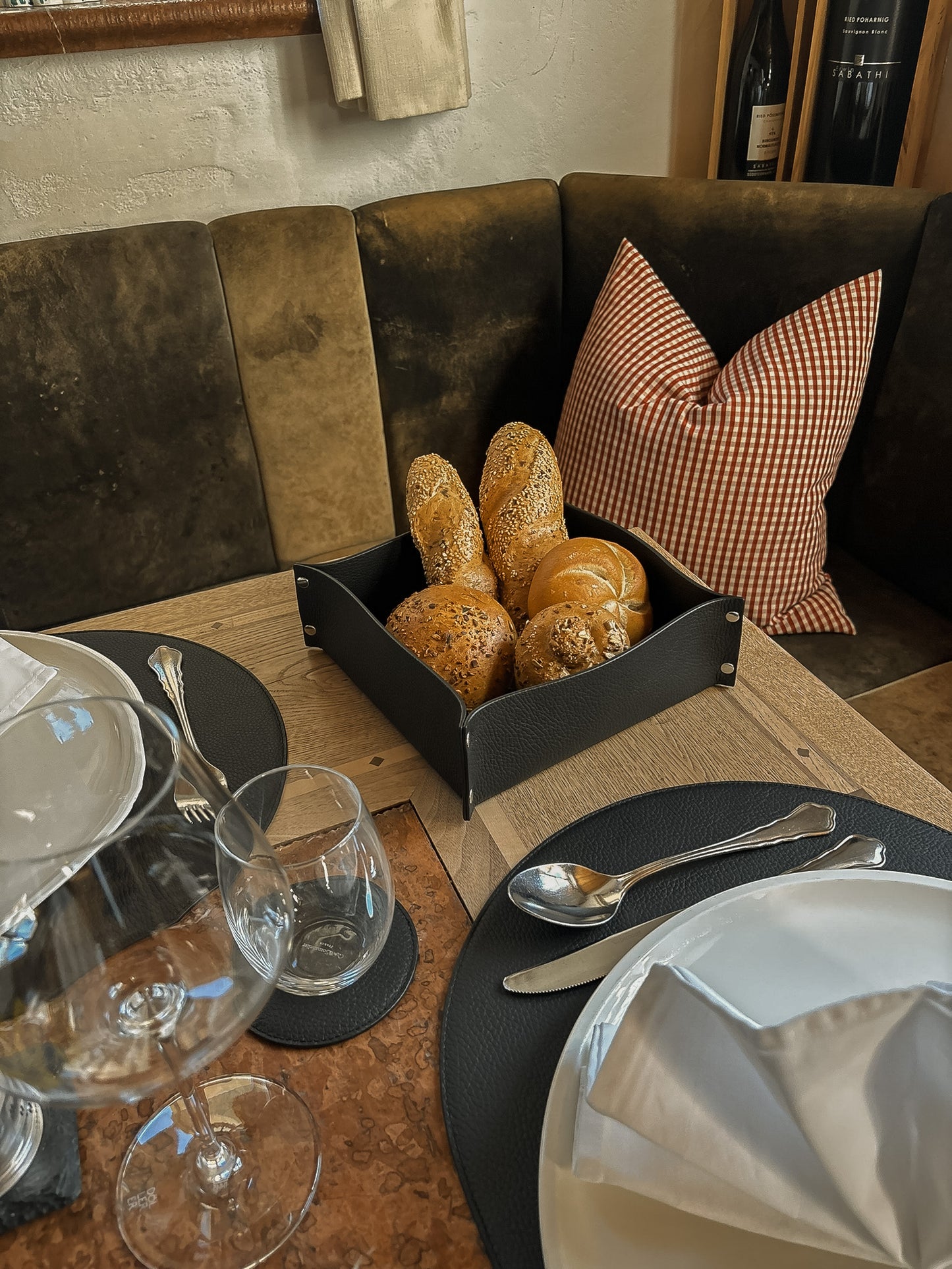 Brotkorb & Obstkorb aus Leder – stilvolle Aufbewahrung mit Charakter – 20 × 20 cm