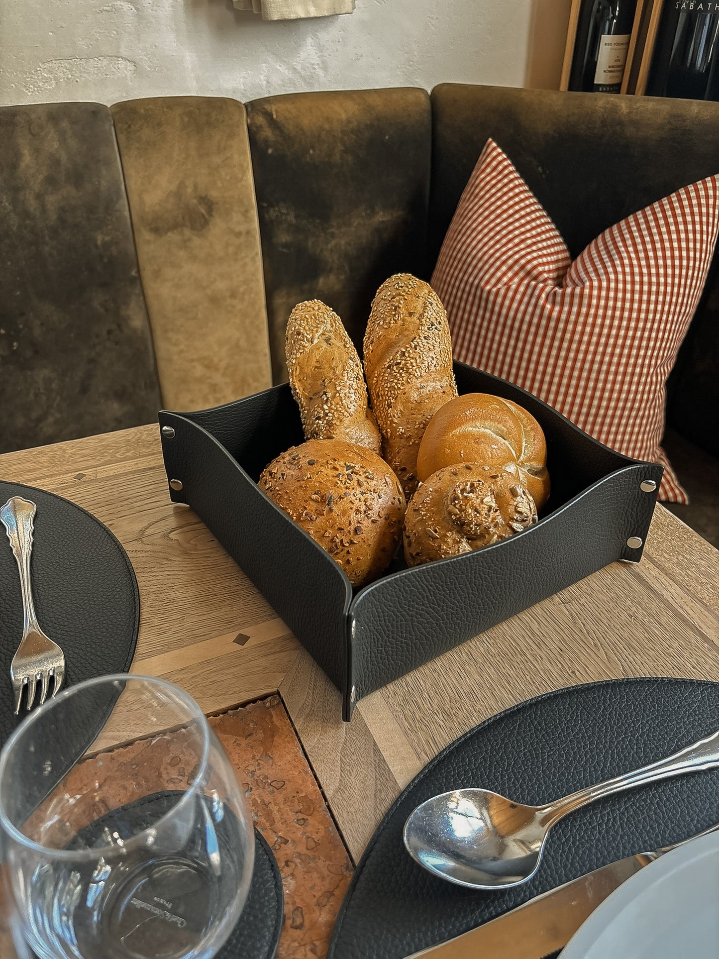 Brotkorb & Obstkorb aus Leder – stilvolle Aufbewahrung mit Charakter – 20 × 20 cm