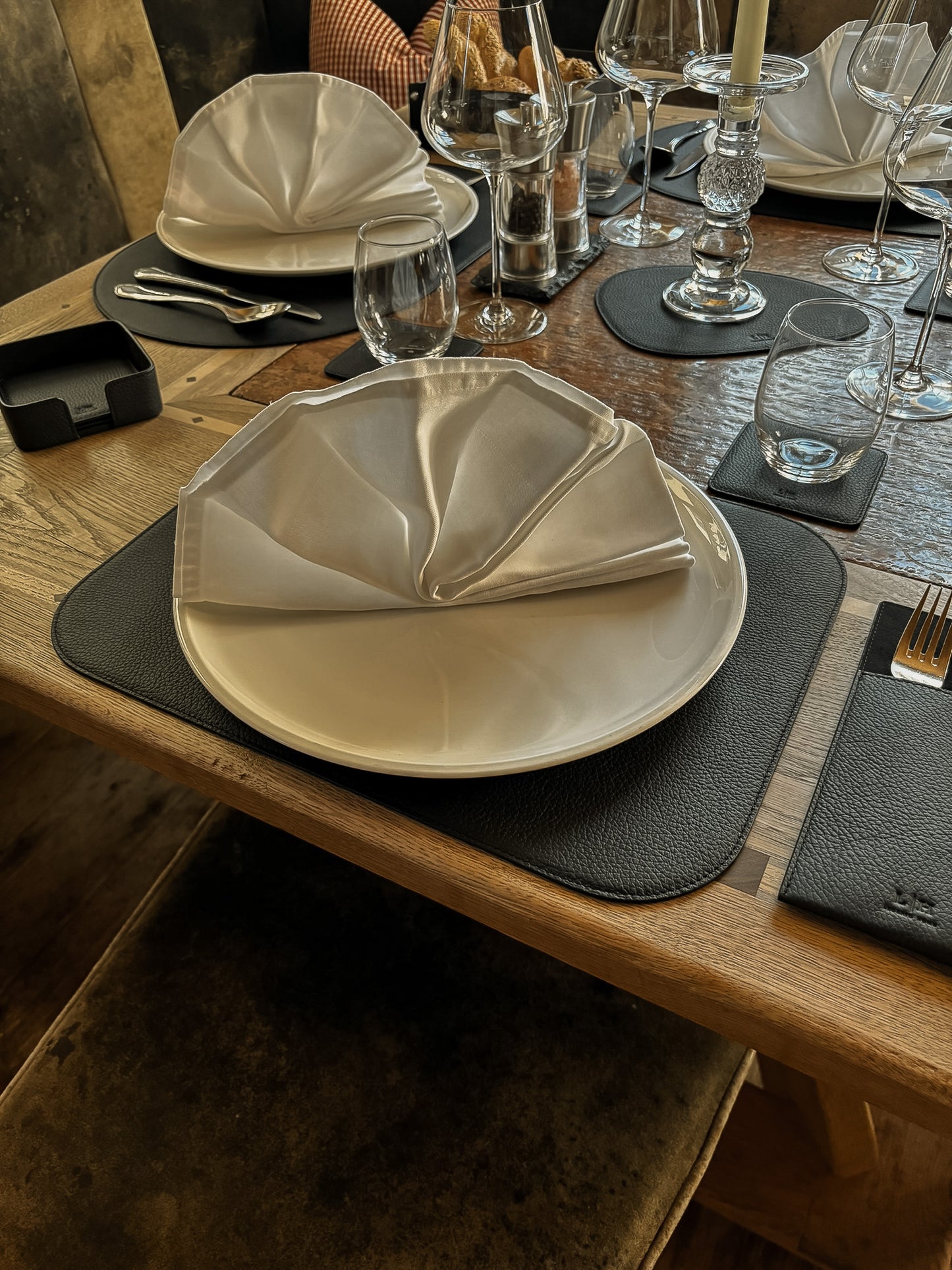 Telleruntersetzer aus Leder (ca. 41 × 31 cm) - rechteckig