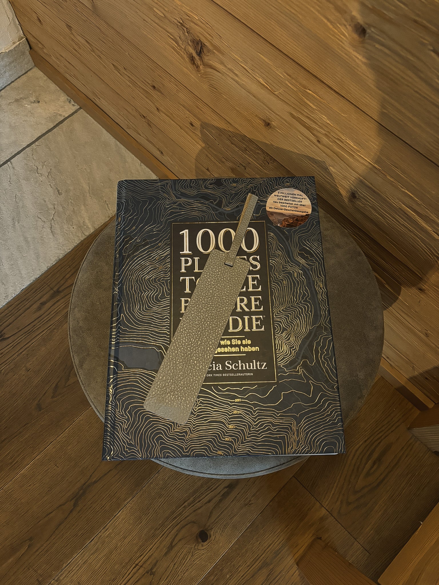 Lesezeichen aus Leder – 20 × 5 cm