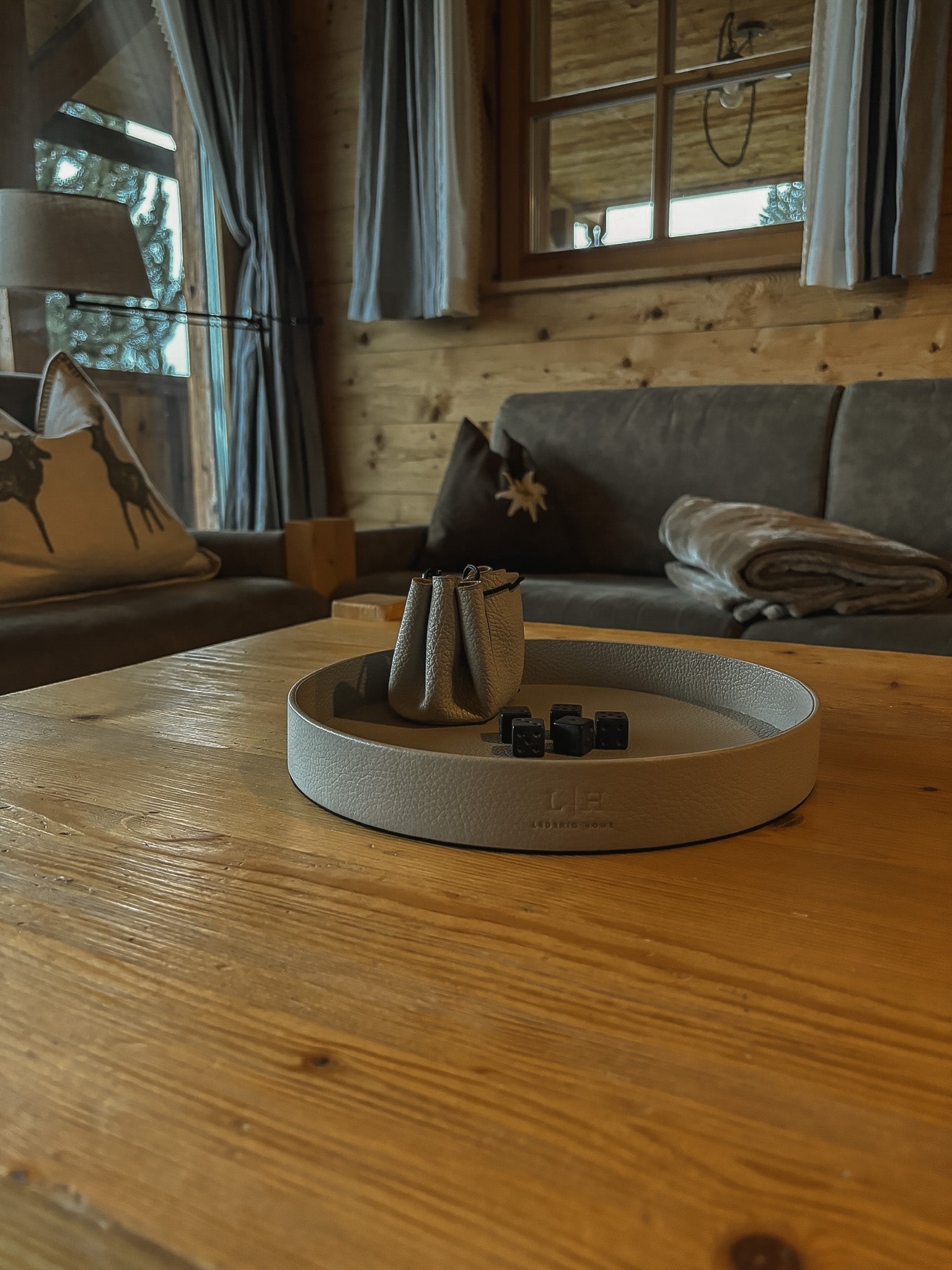 Leder-Würfeltablett – stilvoller Untergrund für Spiel & Ordnung