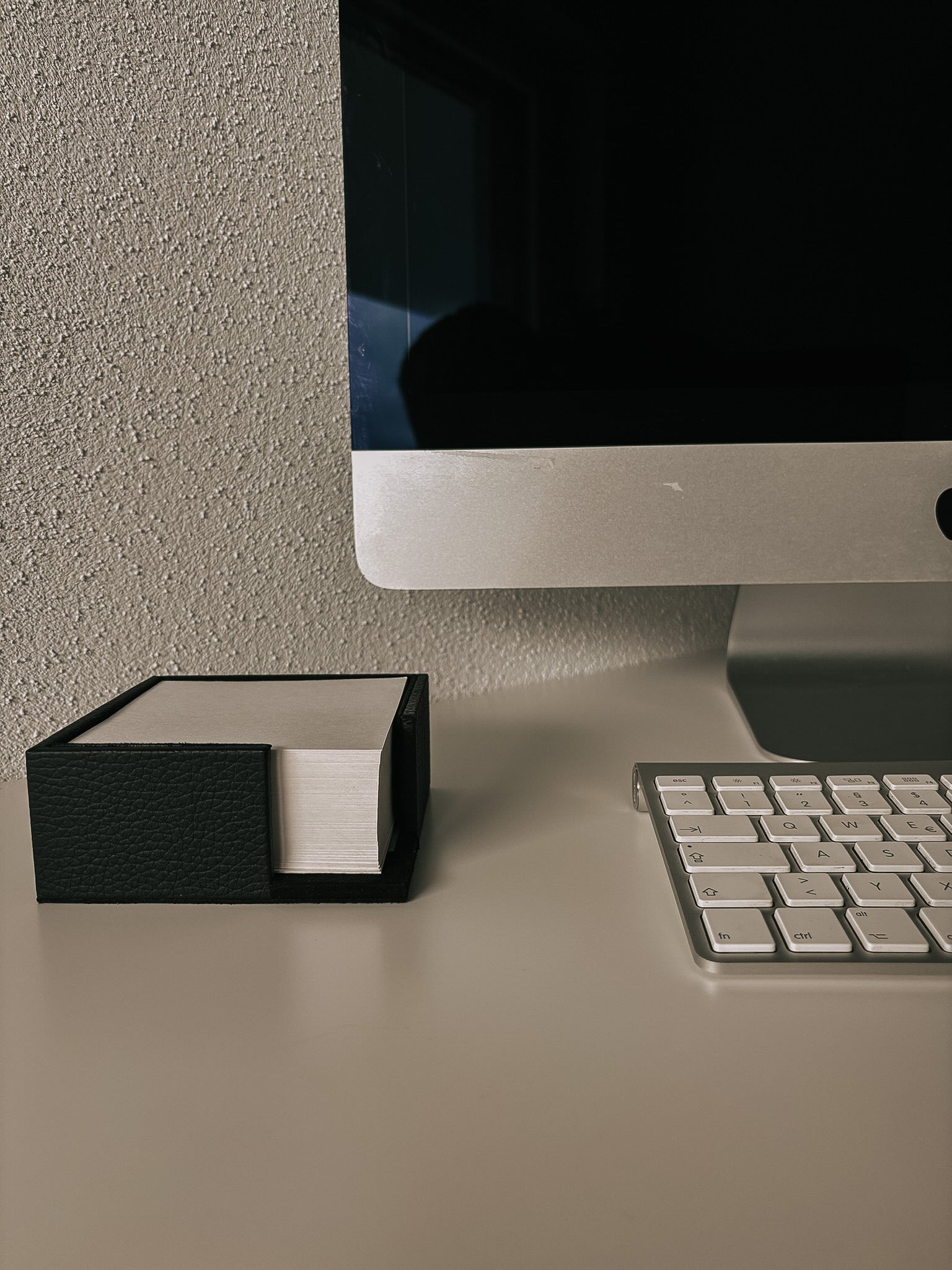 Zettelbox aus Leder – 10,5 × 10,5 × 4,5 cm inkl. Notizzettel