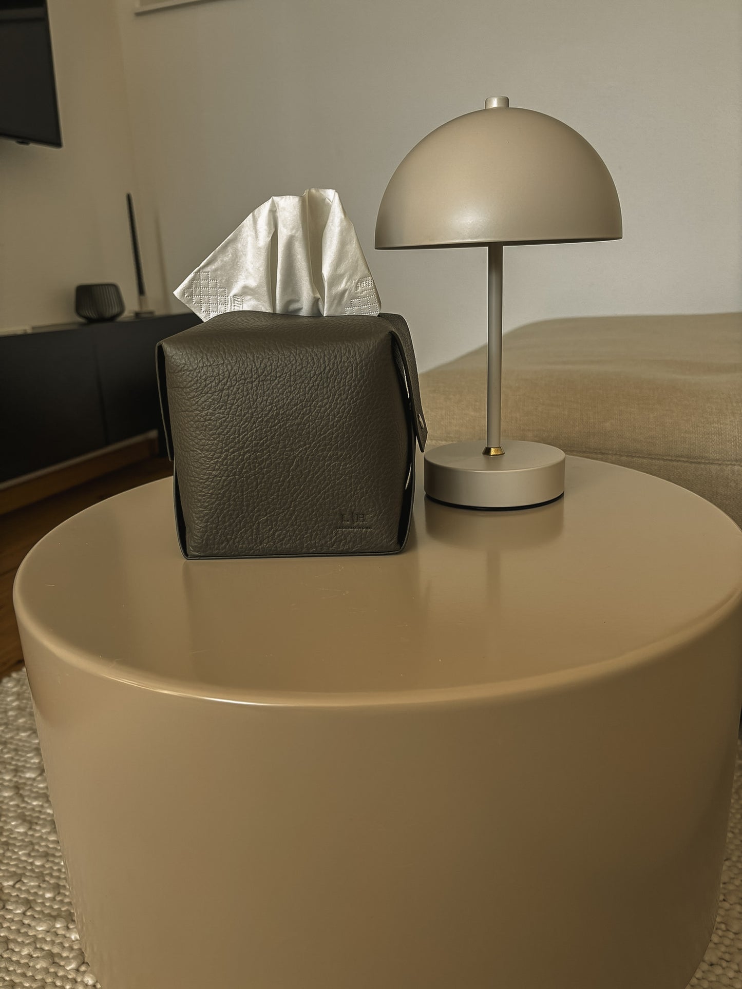 Lederhülle für Taschentuchbox – quadratisch & stilvoll