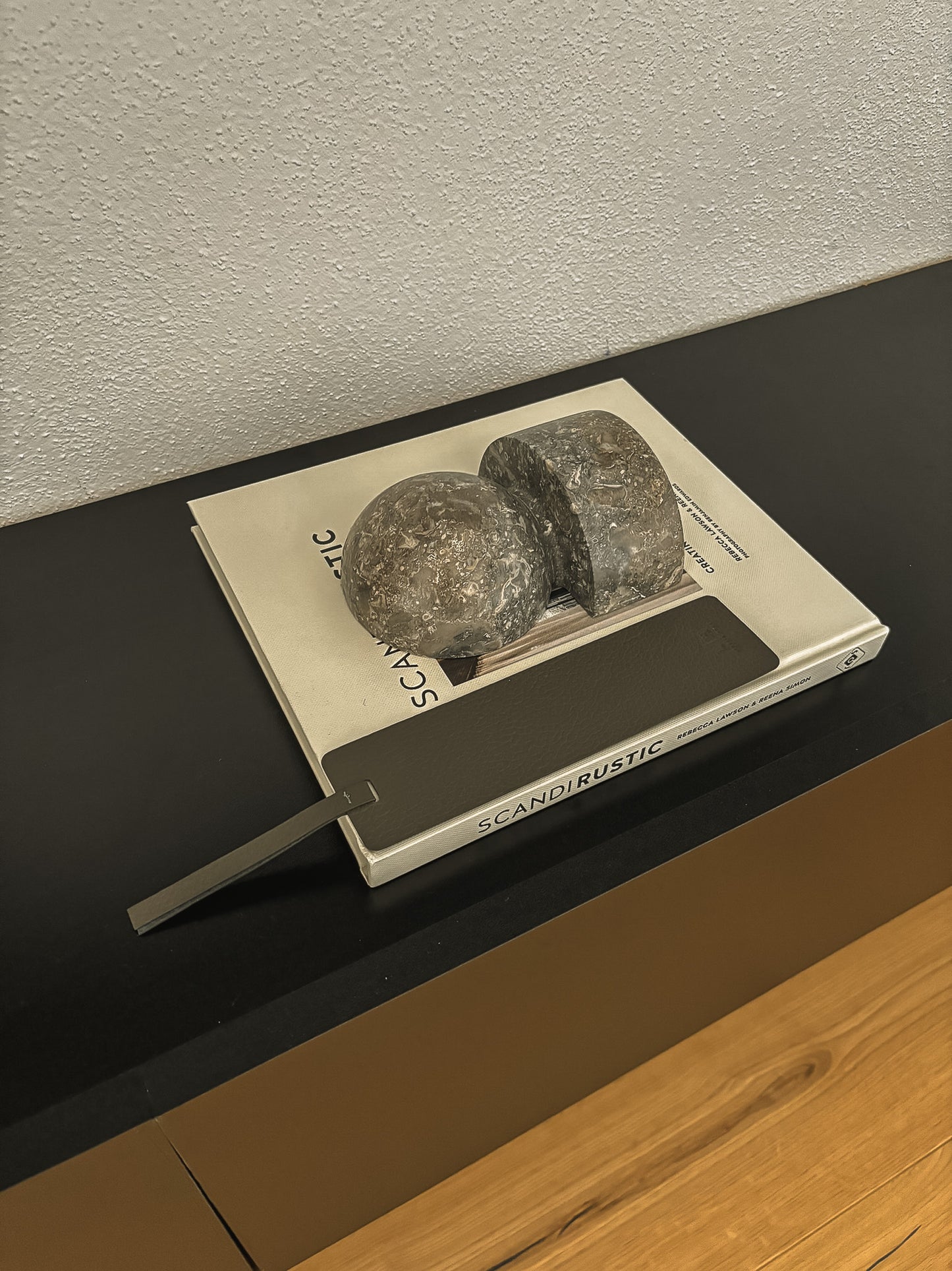 Lesezeichen aus Leder – 20 × 5 cm