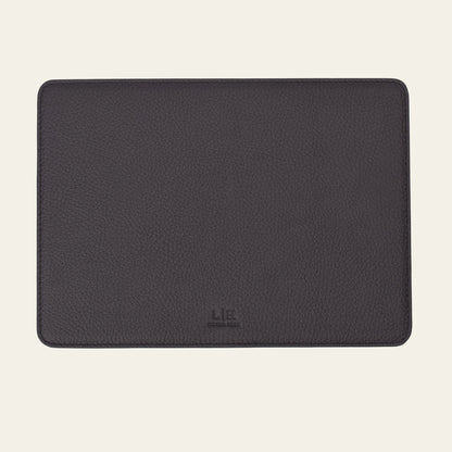 Kleines Platzset aus Leder, Rechteckig – Kompakte Tischunterlage für Alltag & Service – 25 × 18 cm