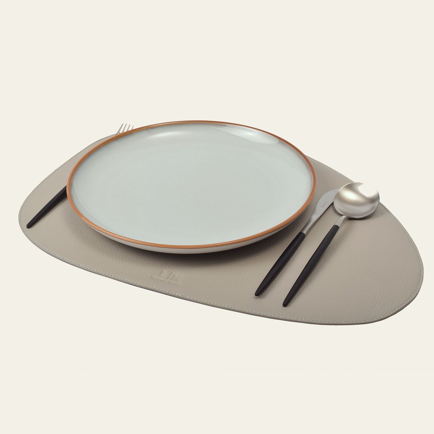 Platzset Asymmetrisch – Modern & Außergewöhnlich