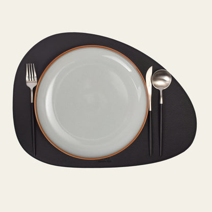 Platzset Asymmetrisch – Modern & Außergewöhnlich