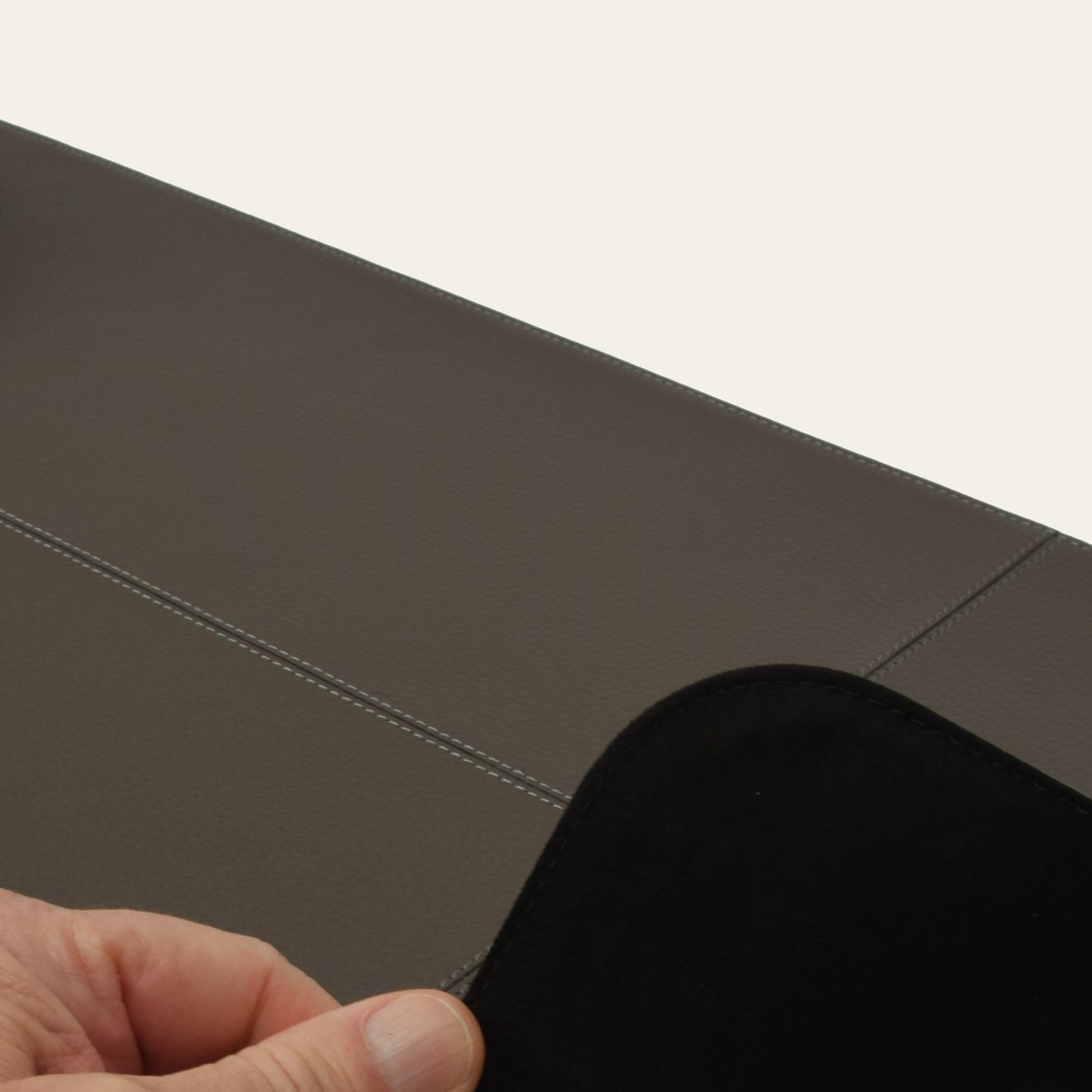 Tischläufer mit Ziernähten – 120 × 34 cm