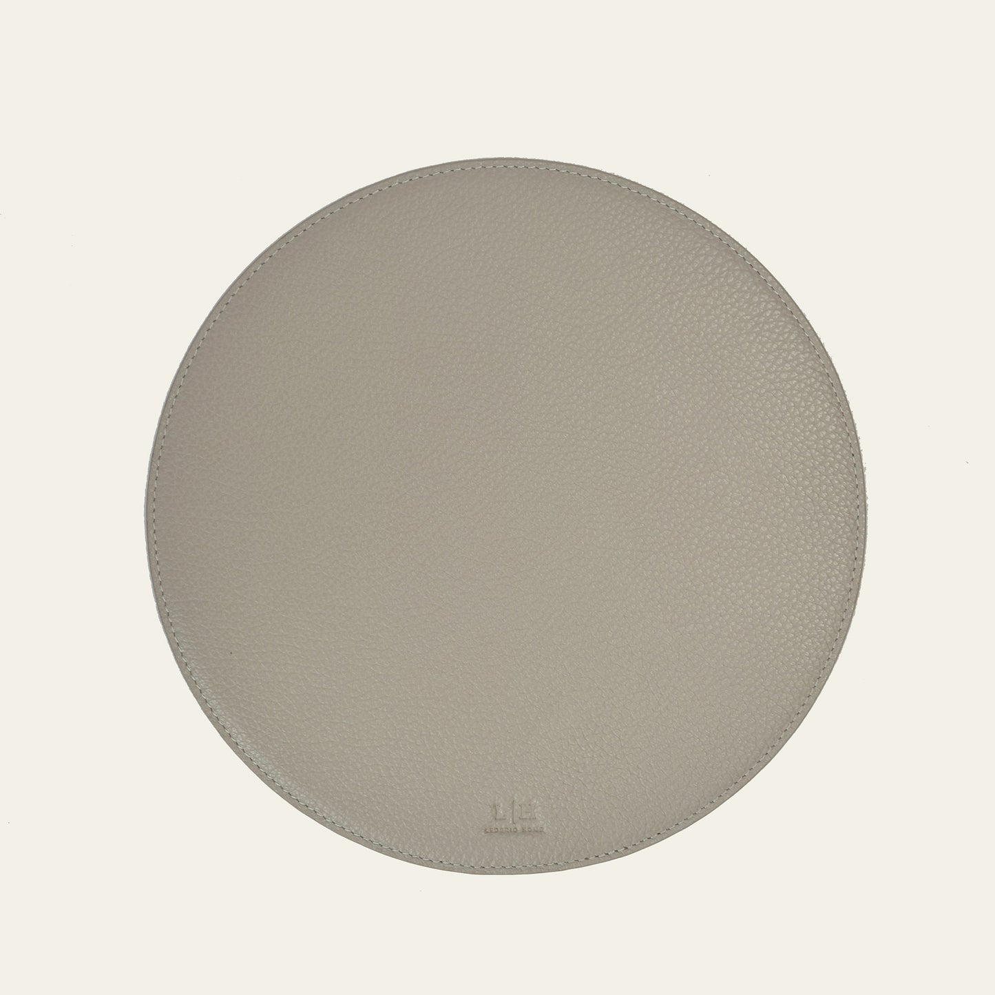 Kleines Platzset aus Leder, rund – kompakte Unterlage mit weicher Form – Ø 25 cm