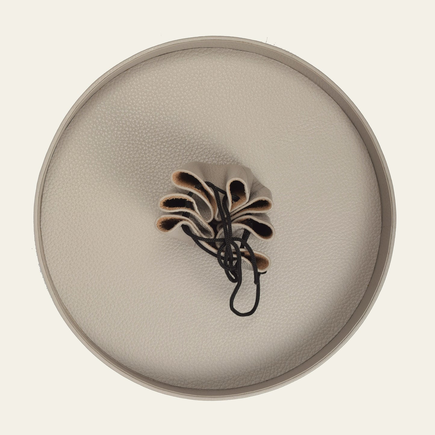 Leder-Würfeltablett – stilvoller Untergrund für Spiel & Ordnung